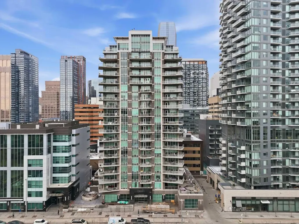 530 12 Avenue SW Calgary AB T2R0B1