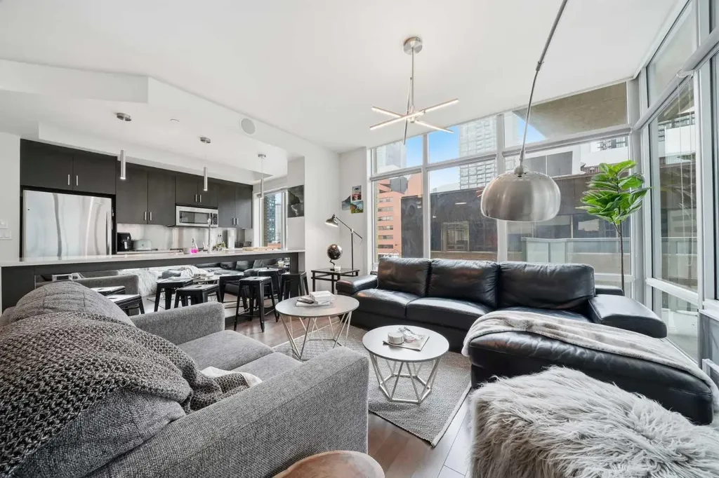 530 12 Avenue SW Calgary AB T2R0B1