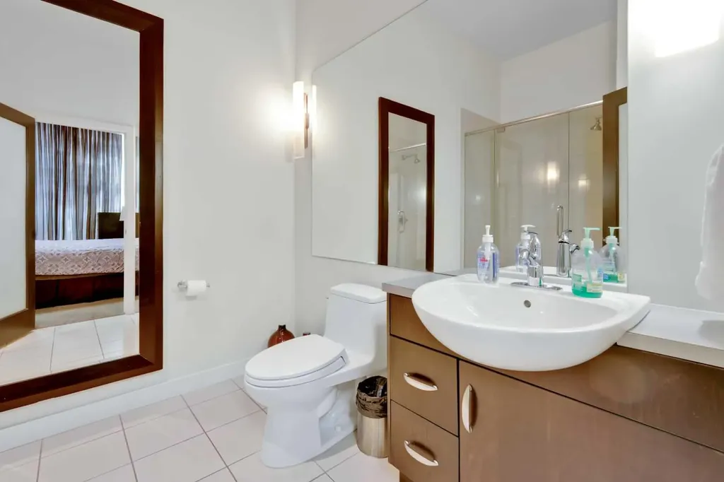 530 12 Avenue SW Calgary AB T2R0B1