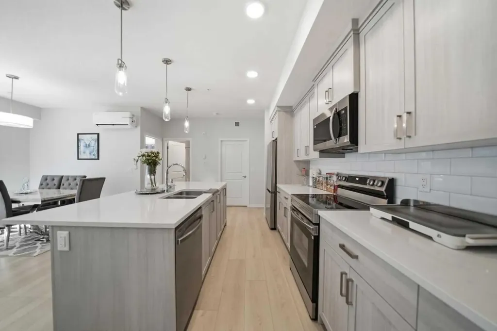 20295 Seton Way SE Calgary AB T3M 3Y7