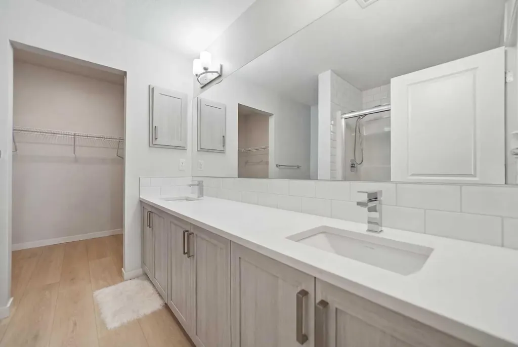 20295 Seton Way SE Calgary AB T3M 3Y7