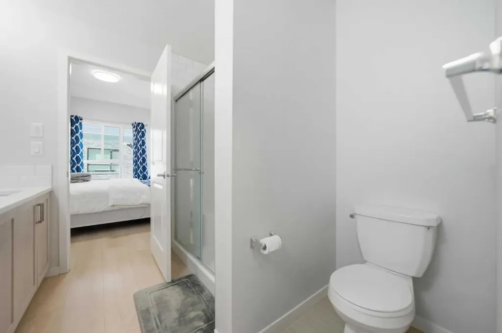 20295 Seton Way SE Calgary AB T3M 3Y7