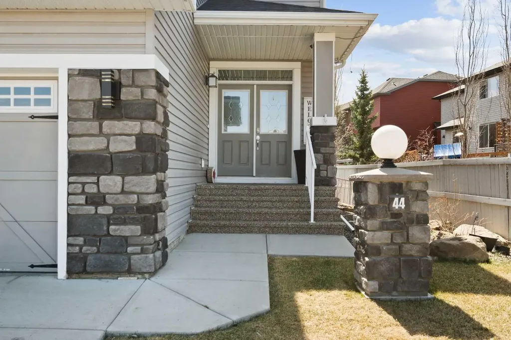 44 Cimarron Springs Circle Okotoks AB T1S 0M2