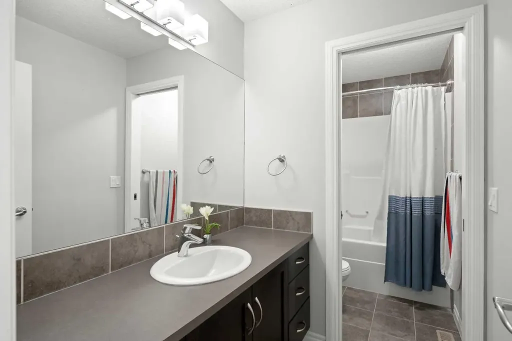 44 Cimarron Springs Circle Okotoks AB T1S 0M2