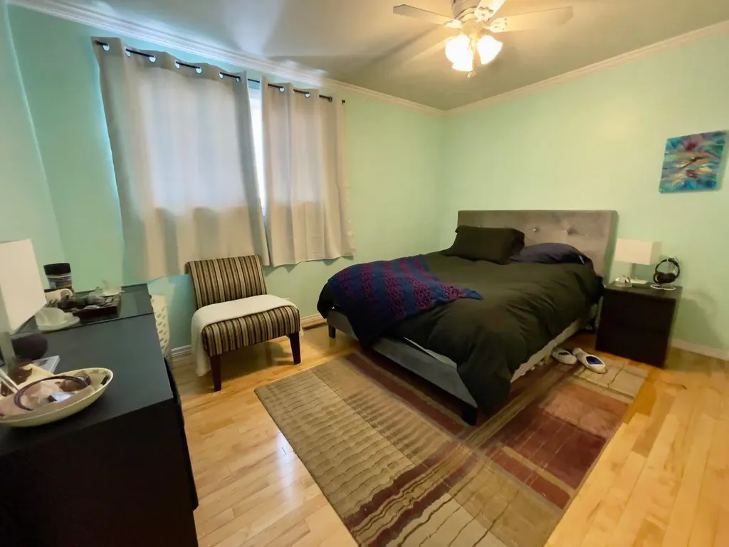 3311 Radcliffe Drive SE Calgary AB T2A 5X3