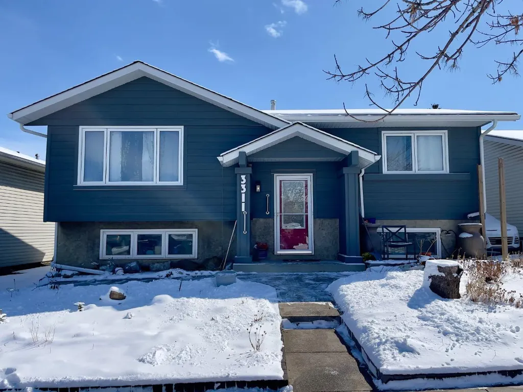 3311 Radcliffe Drive SE Calgary AB T2A 5X3