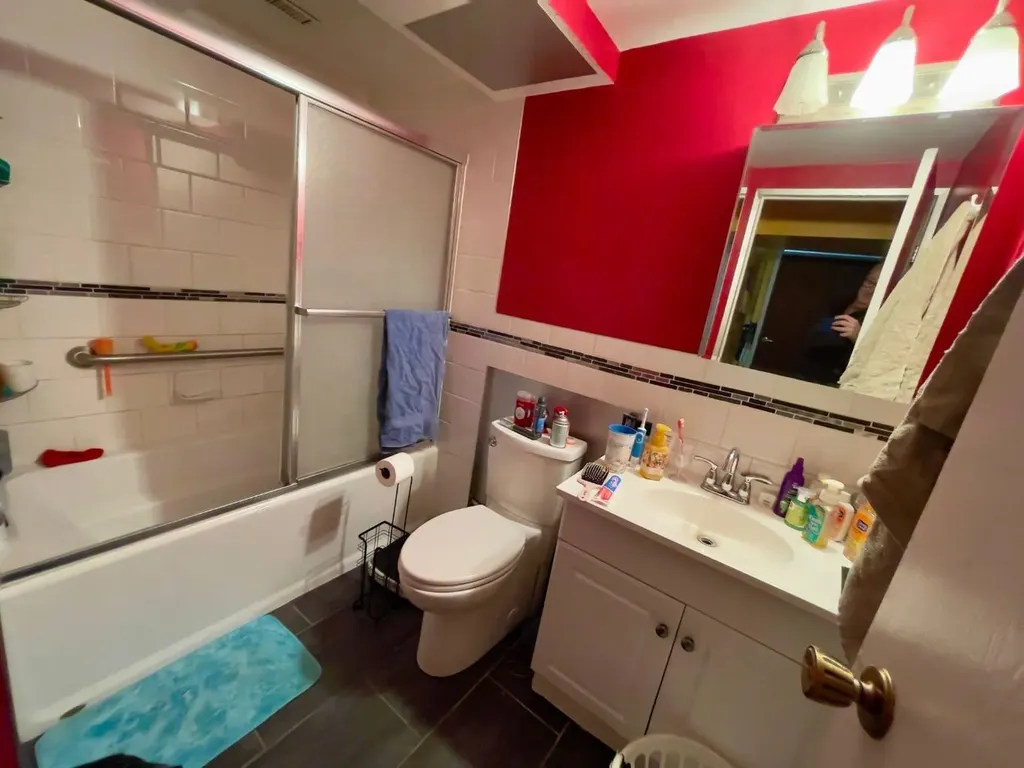 3311 Radcliffe Drive SE Calgary AB T2A 5X3