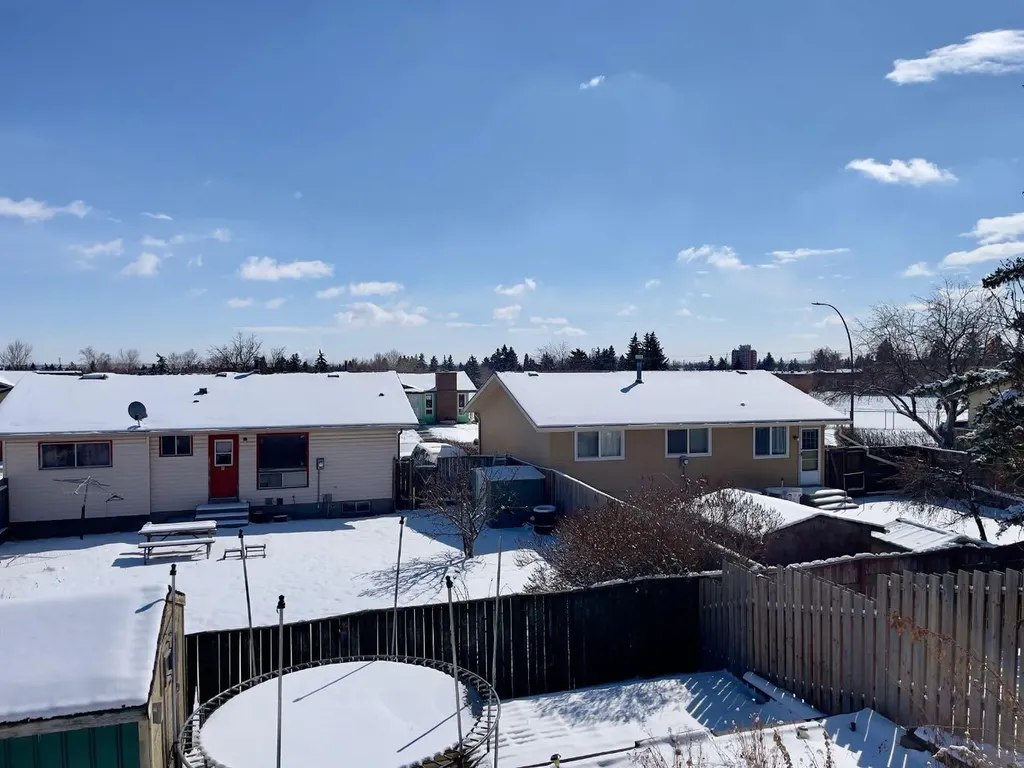 3311 Radcliffe Drive SE Calgary AB T2A 5X3
