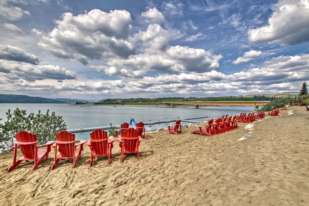 406 Cottageclub Cove Rural Rocky View County AB T4C 1B1
