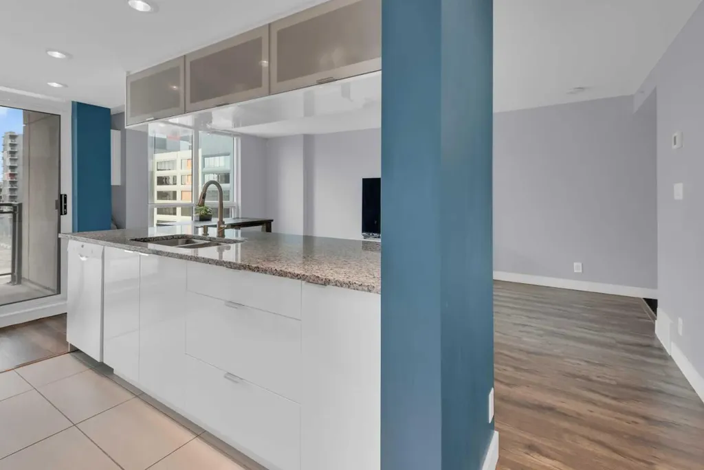1110 11 Street SW Calgary AB T2R 1S5