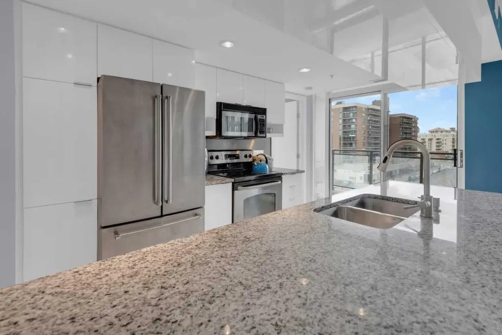 1110 11 Street SW Calgary AB T2R 1S5