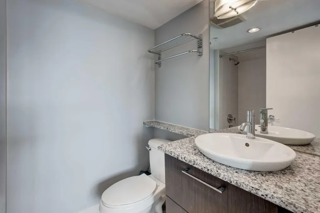 1110 11 Street SW Calgary AB T2R 1S5