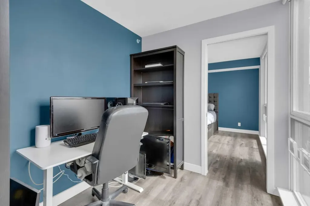 1110 11 Street SW Calgary AB T2R 1S5