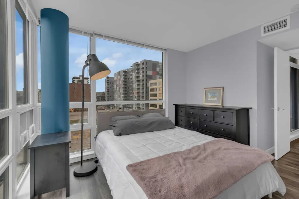 1110 11 Street SW Calgary AB T2R 1S5