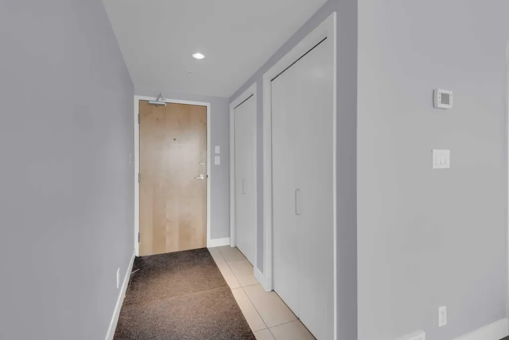 1110 11 Street SW Calgary AB T2R 1S5