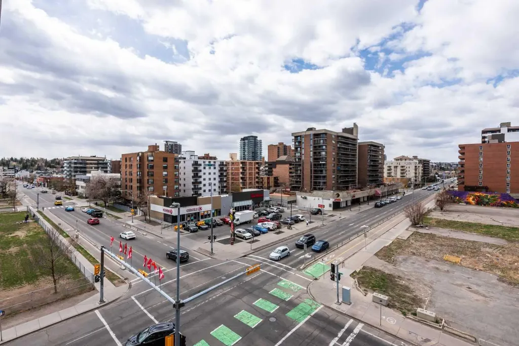 1110 11 Street SW Calgary AB T2R 1S5