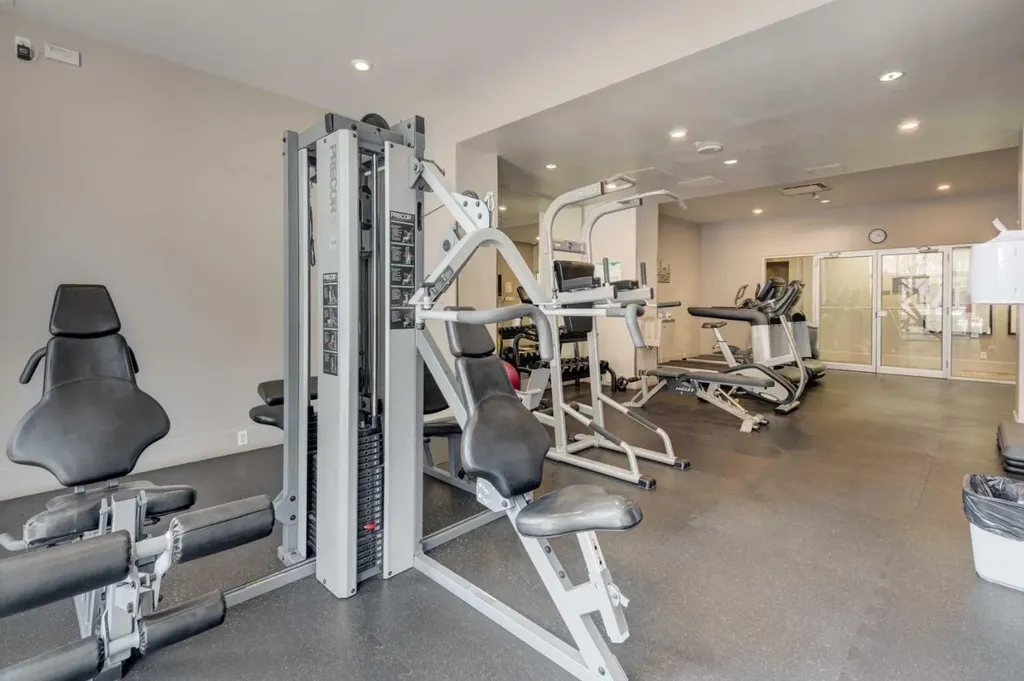 1110 11 Street SW Calgary AB T2R 1S5