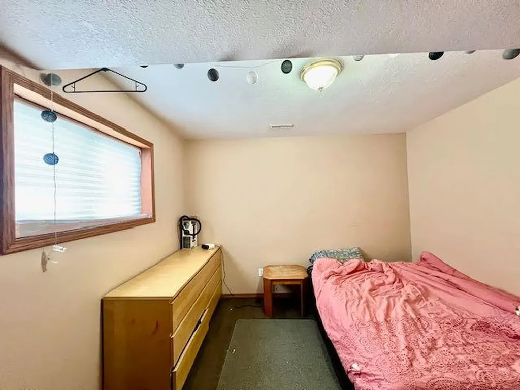 4723 50 Avenue Irma AB T0B 2H0