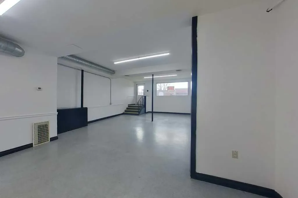 215 Broadway Avenue E Redcliff AB T0J 2P0
