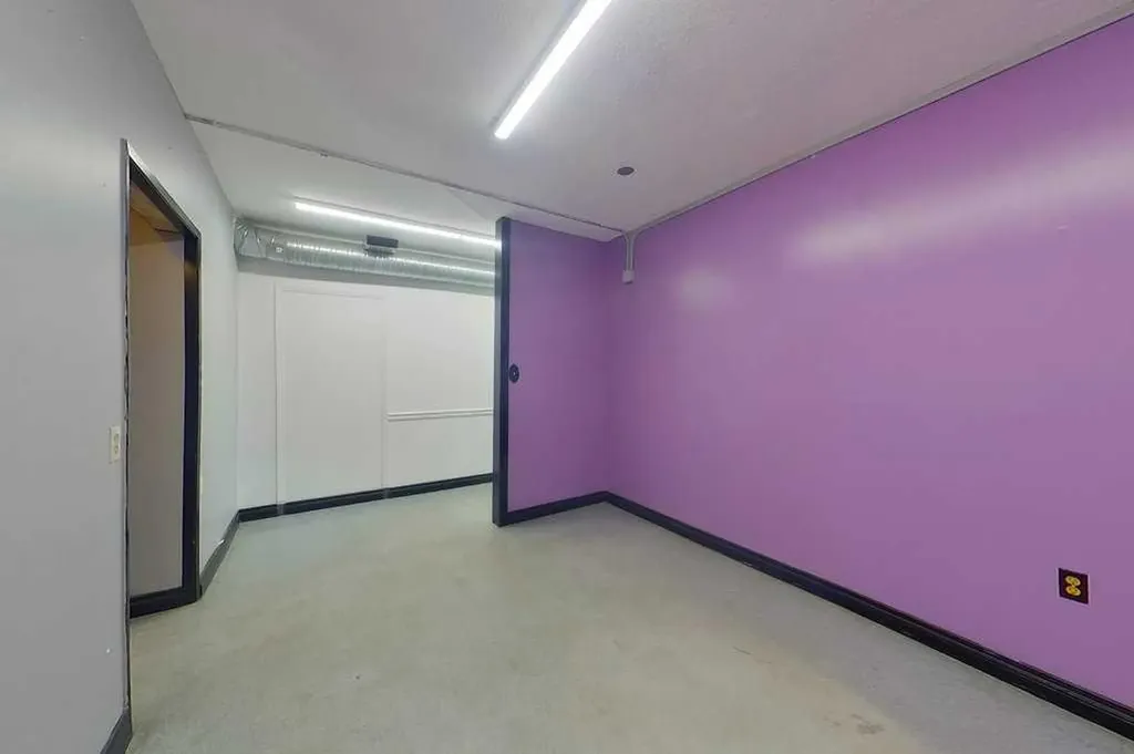 215 Broadway Avenue E Redcliff AB T0J 2P0