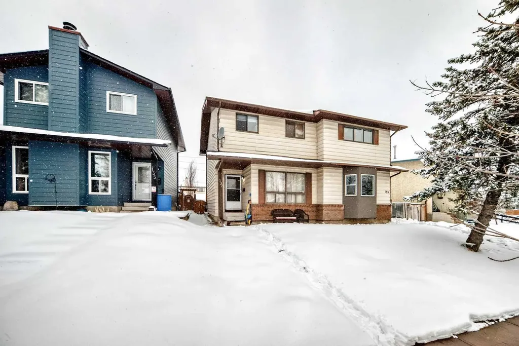 137 Bermuda Drive NW Calgary AB T3K 1H6