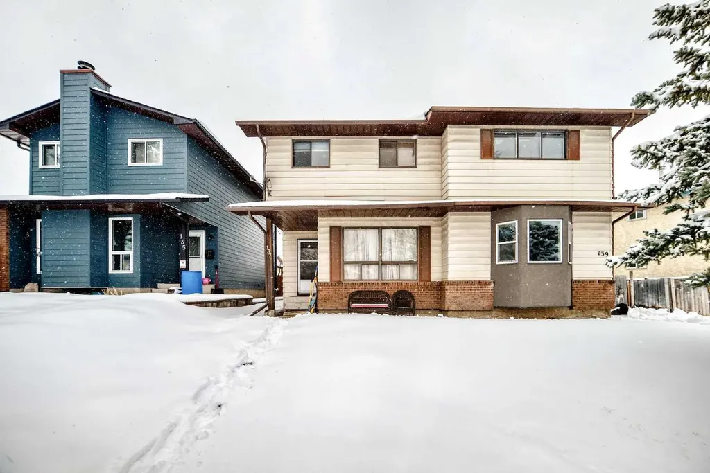 137 Bermuda Drive NW Calgary AB T3K 1H6