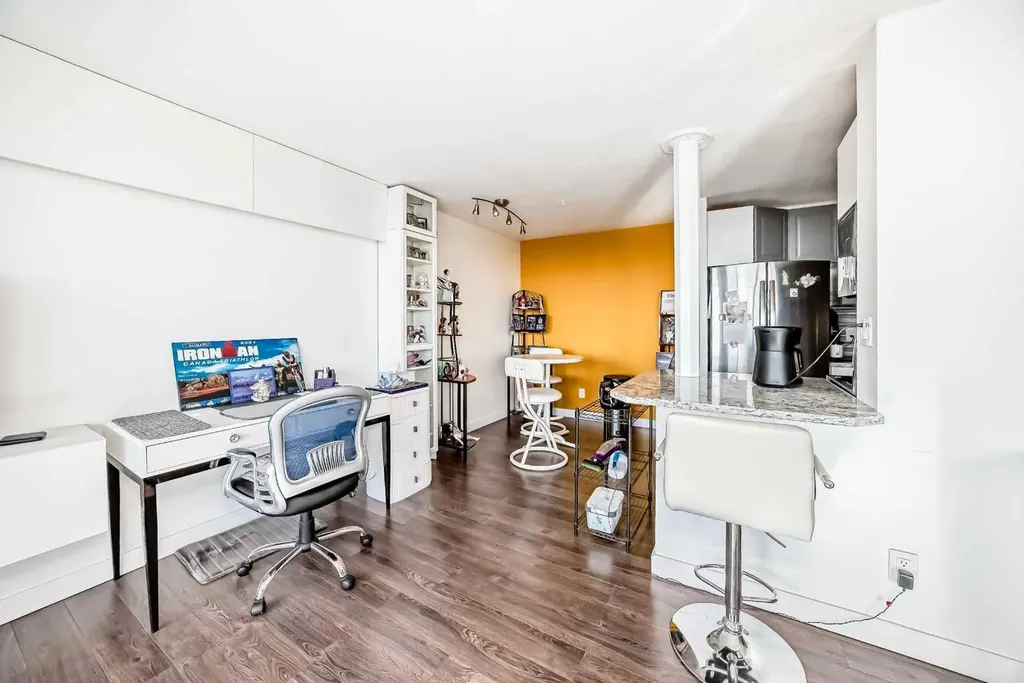 8604 48 Avenue NW Calgary AB T3B 5E6