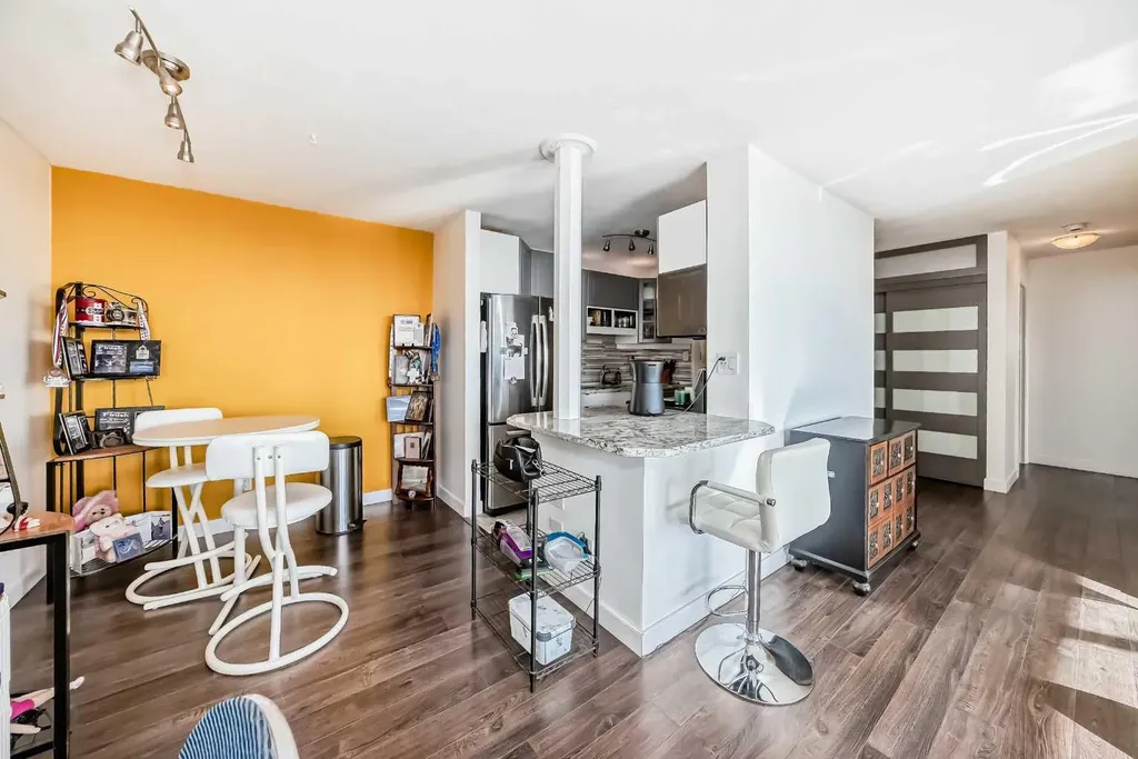 8604 48 Avenue NW Calgary AB T3B 5E6