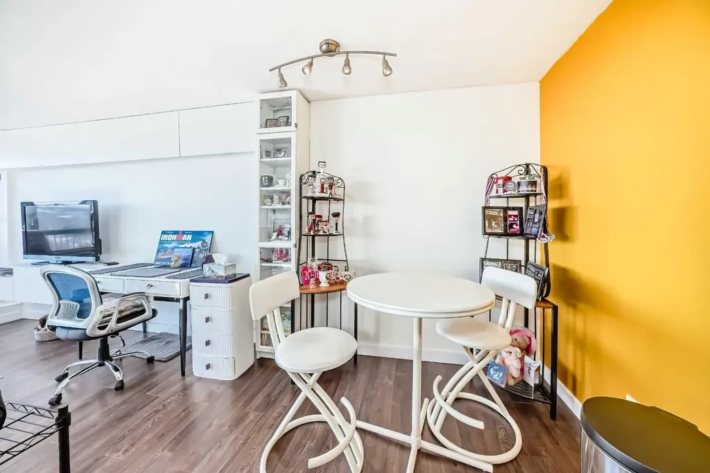 8604 48 Avenue NW Calgary AB T3B 5E6