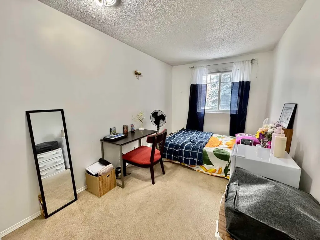 5601 Dalton Drive NW Calgary AB T3A 2E2