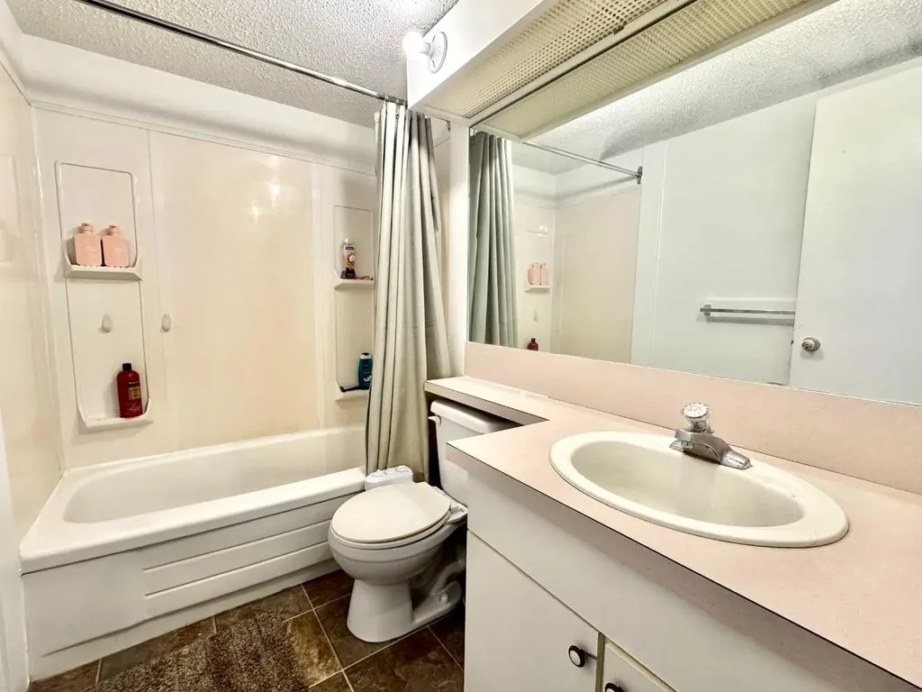 5601 Dalton Drive NW Calgary AB T3A 2E2