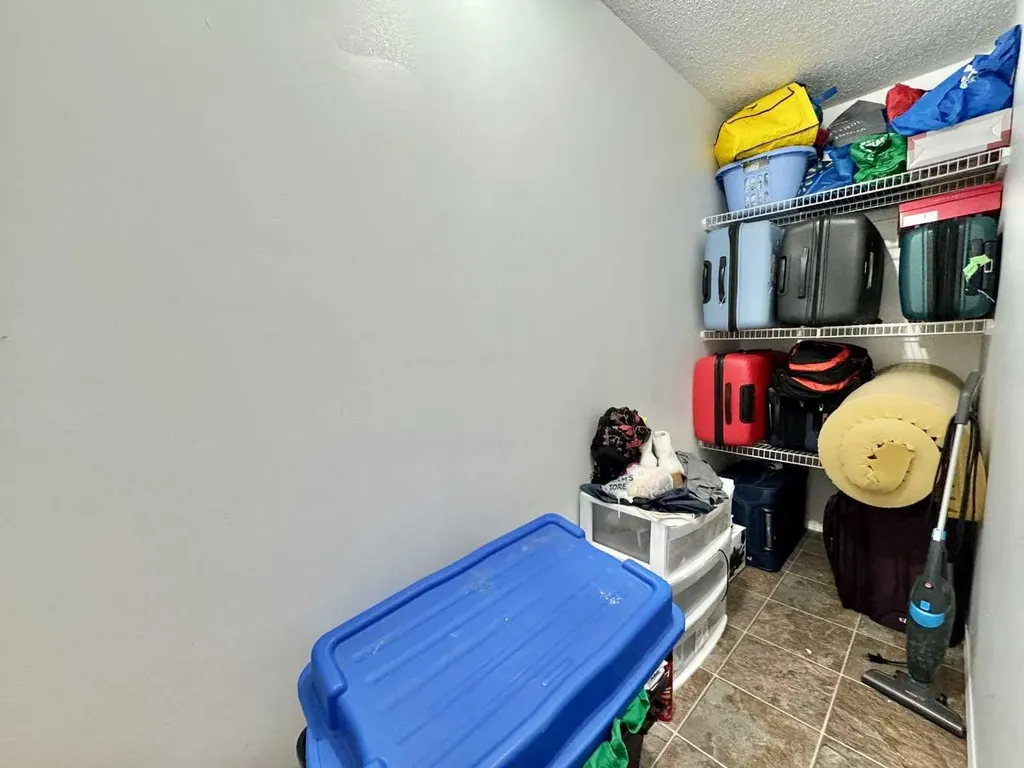 5601 Dalton Drive NW Calgary AB T3A 2E2