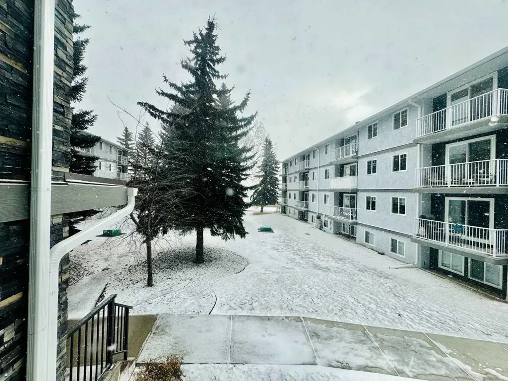 5601 Dalton Drive NW Calgary AB T3A 2E2