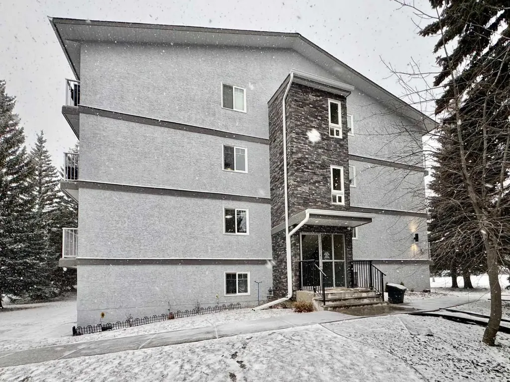 5601 Dalton Drive NW Calgary AB T3A 2E2