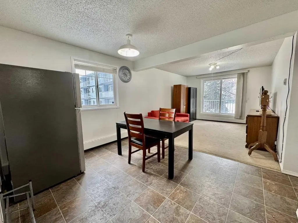5601 Dalton Drive NW Calgary AB T3A 2E2