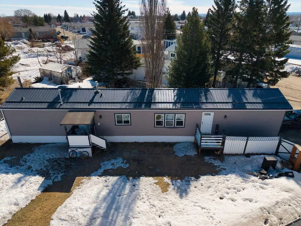 404 6 Avenue NW Slave Lake AB T0G 2A1