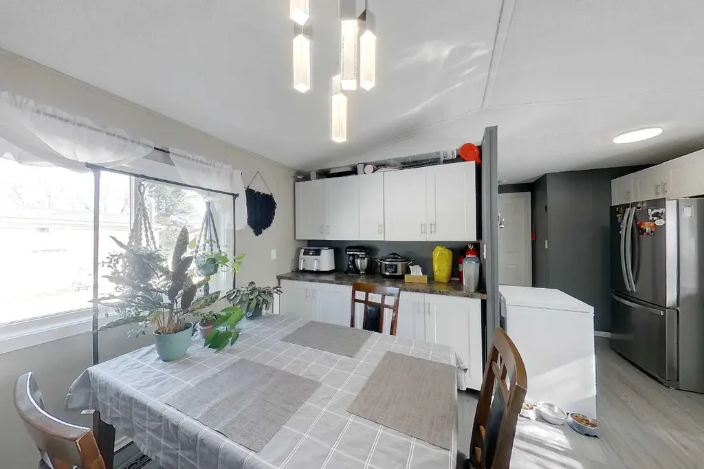 404 6 Avenue NW Slave Lake AB T0G 2A1