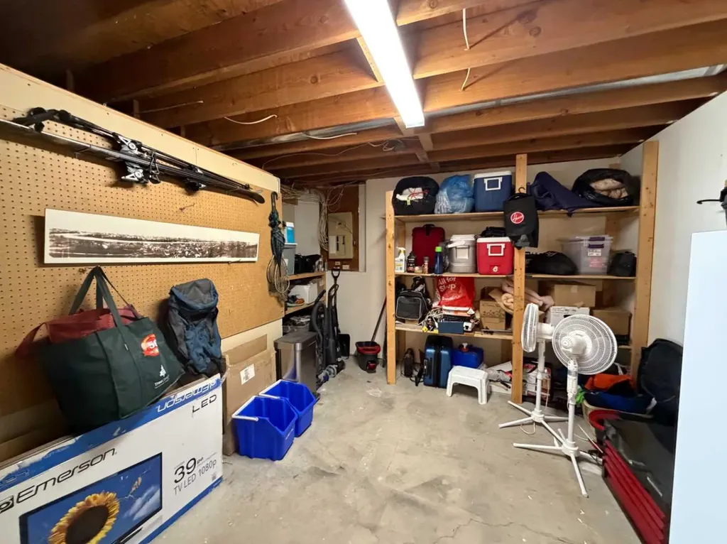 8142 26 Avenue Coleman AB T0K0M0