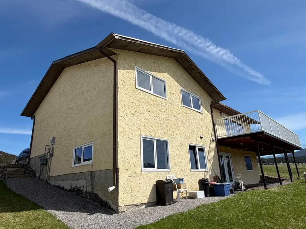 8142 26 Avenue Coleman AB T0K0M0