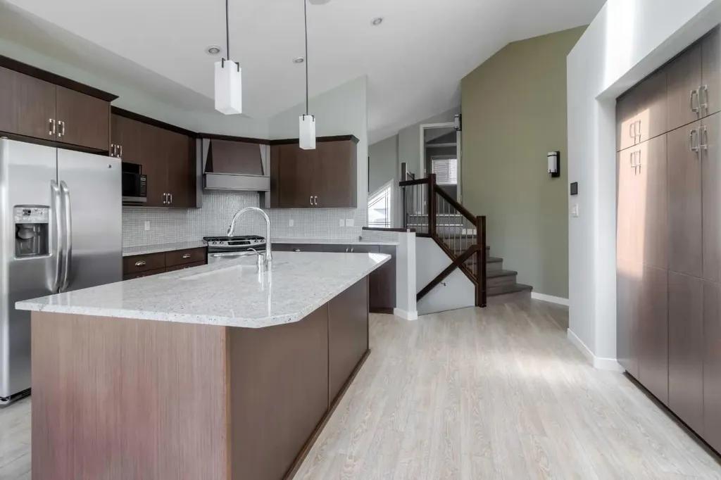 140 Blackwolf Way N Lethbridge AB T1H 6V9
