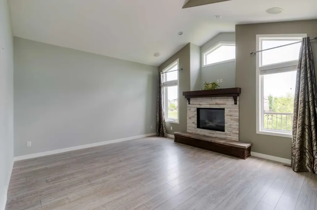 140 Blackwolf Way N Lethbridge AB T1H 6V9