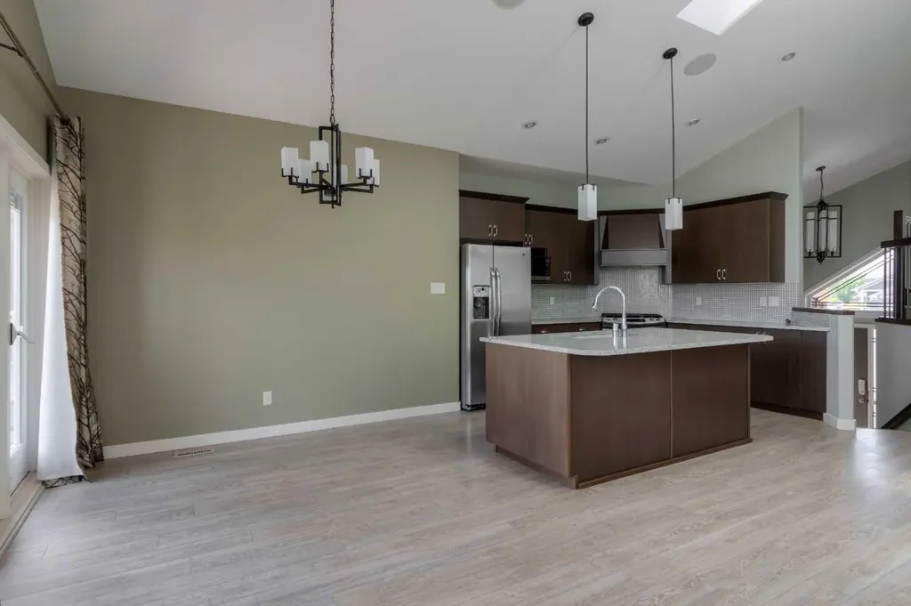 140 Blackwolf Way N Lethbridge AB T1H 6V9
