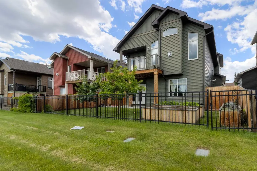 140 Blackwolf Way N Lethbridge AB T1H 6V9
