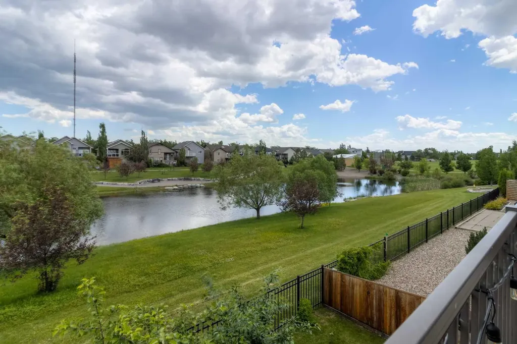 140 Blackwolf Way N Lethbridge AB T1H 6V9