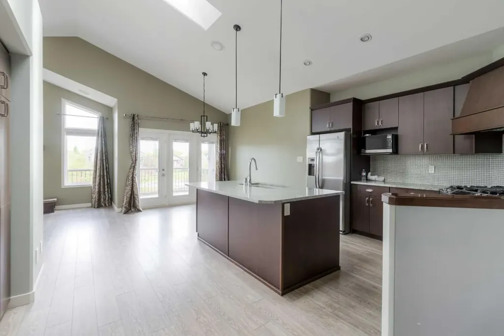 140 Blackwolf Way N Lethbridge AB T1H 6V9