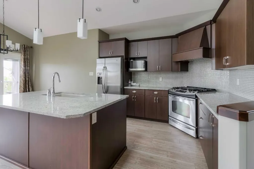140 Blackwolf Way N Lethbridge AB T1H 6V9