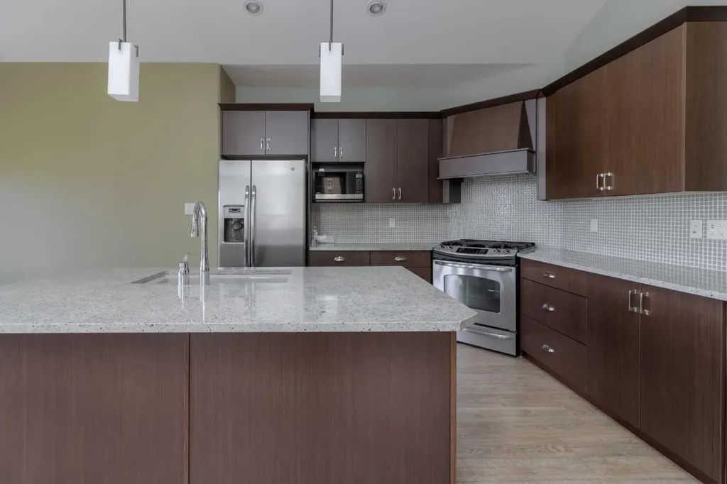 140 Blackwolf Way N Lethbridge AB T1H 6V9