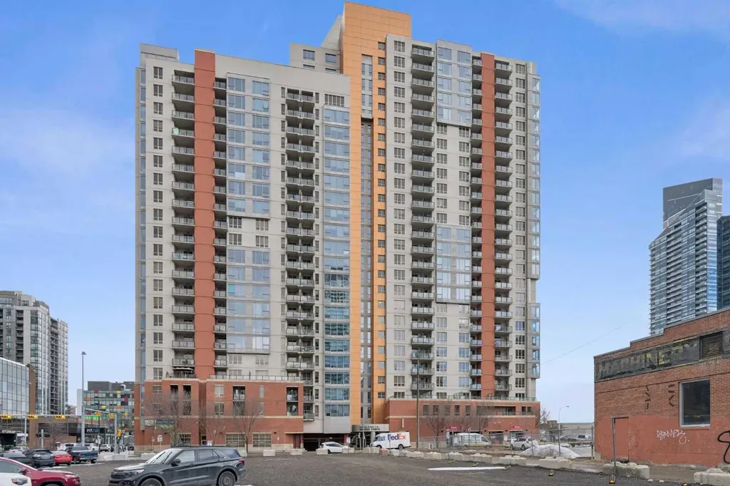 1053 10 Street SW Calgary AB T2R 1S6