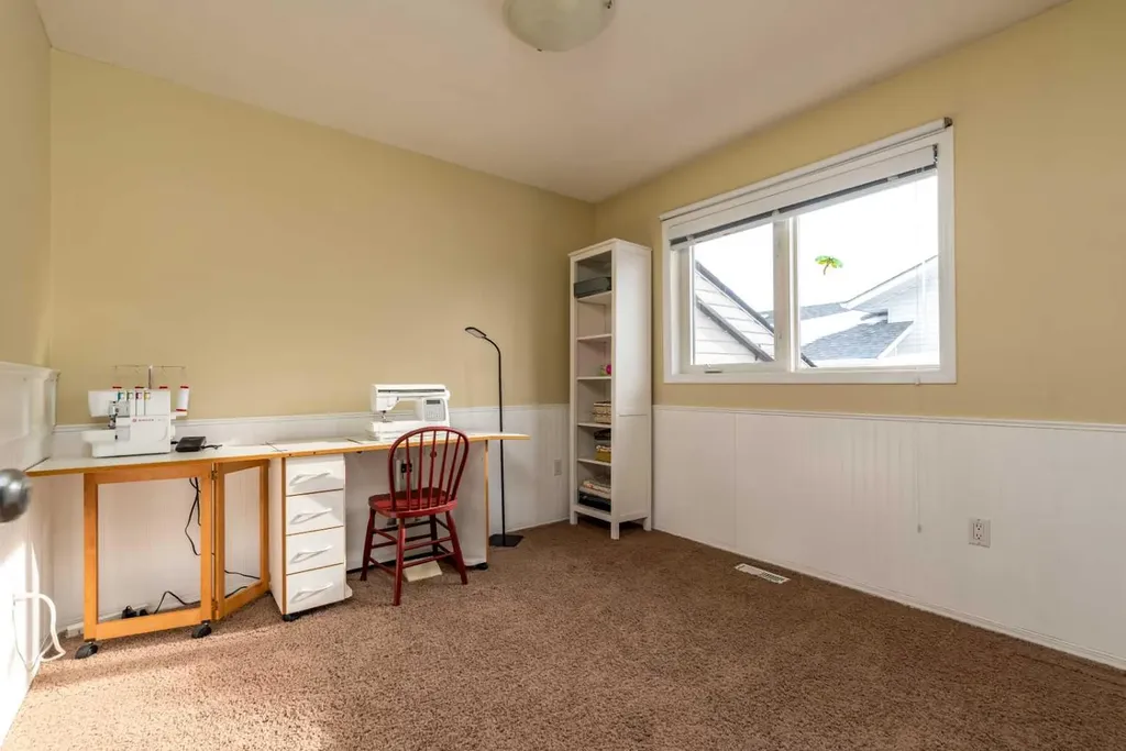 2912 65 Avenue Place Lloydminster AB T9V 3H5