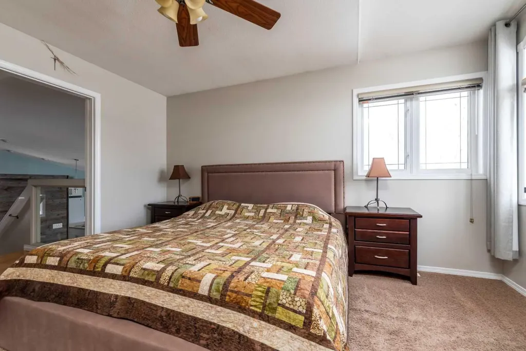 2912 65 Avenue Place Lloydminster AB T9V 3H5